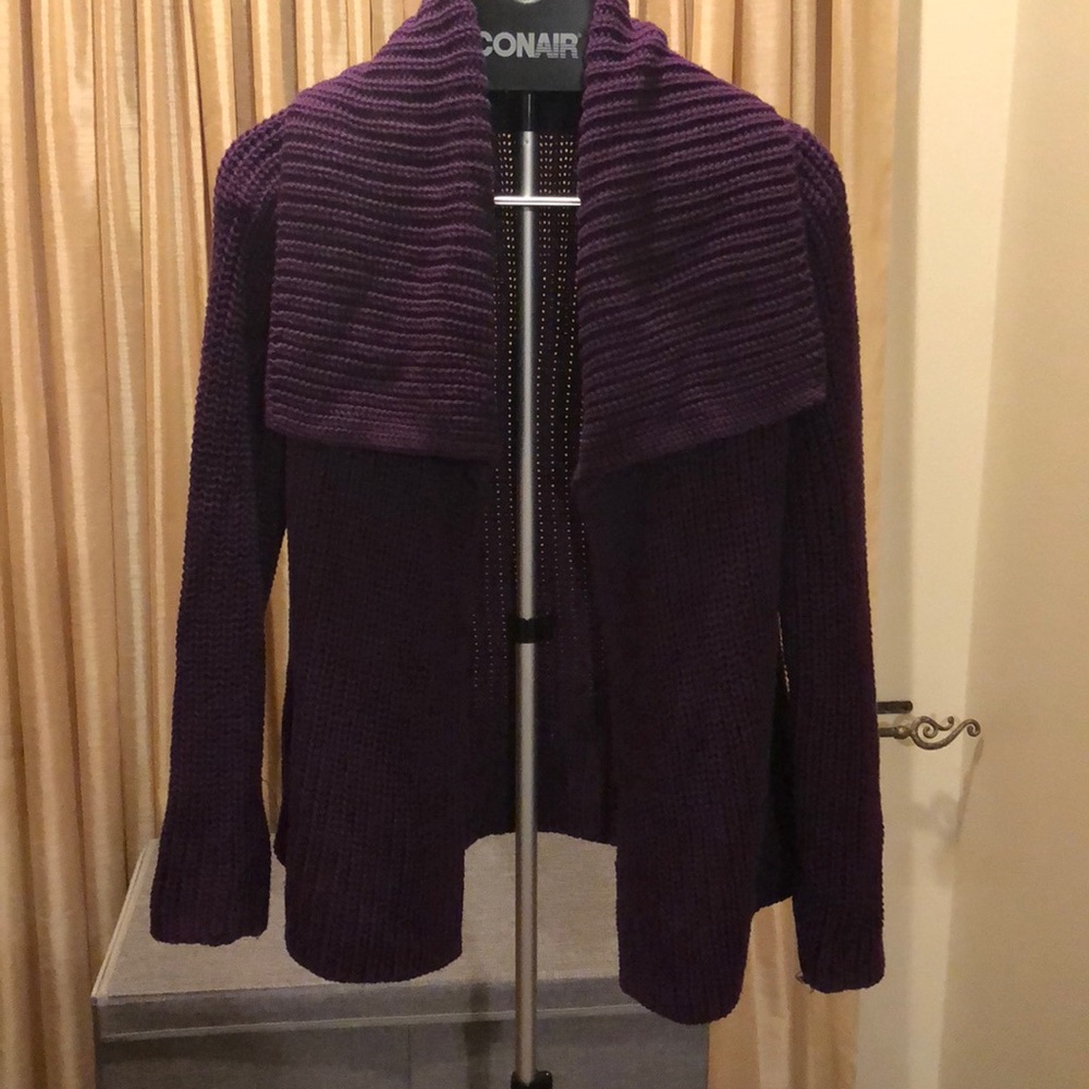 Cable knit sweater